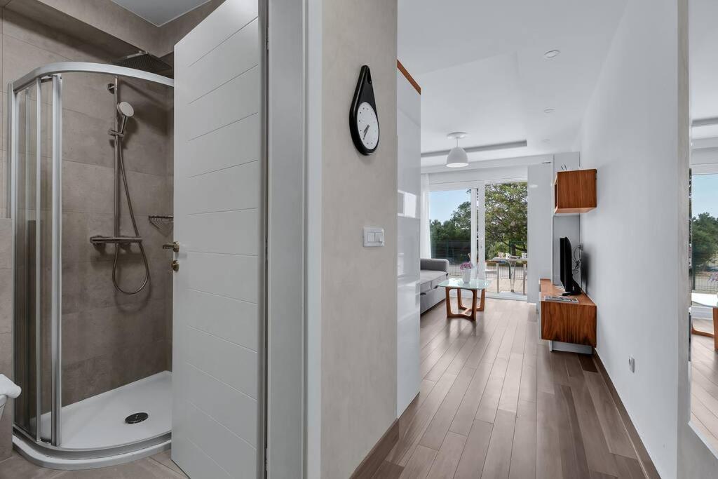 Brotis - Studioapartment - Makarska Exklusiv 普罗马尼亚 外观 照片